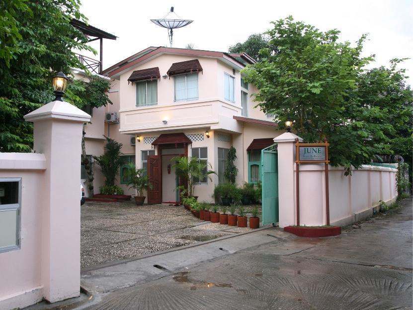 Hotel June Business Bed Breakfast Yangon Exterior photo